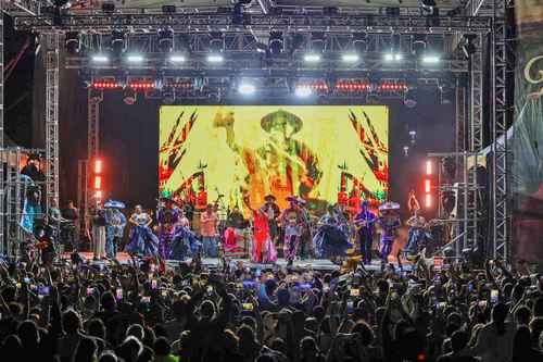 Lila-Downs-reunio-a-mas-de-6500-personas-en-la-Utopia-Azcapotzalco-en-concierto-gratuito